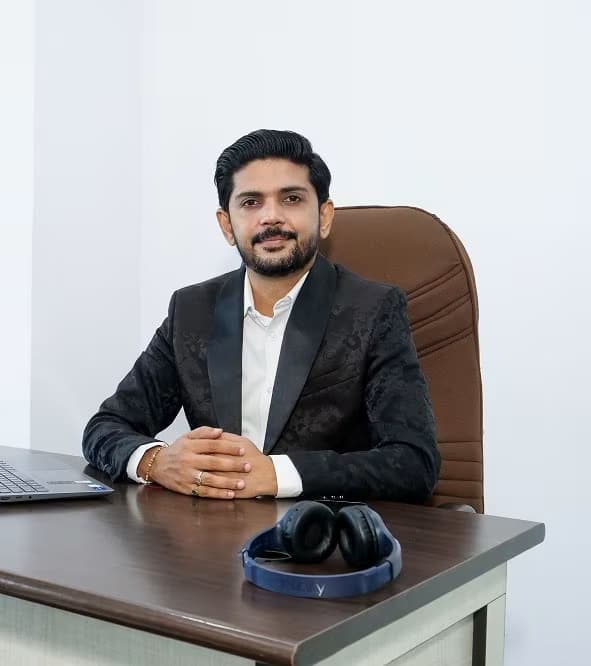 Founder & CEO of AzzipTech